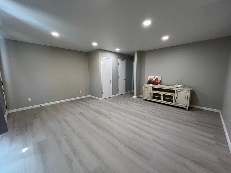 2188 Luz Ave — Photo 5