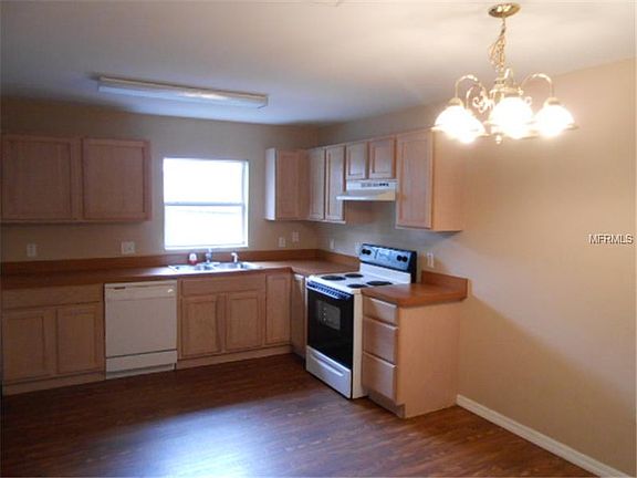 3rd image of 1416 Gilpin Ave