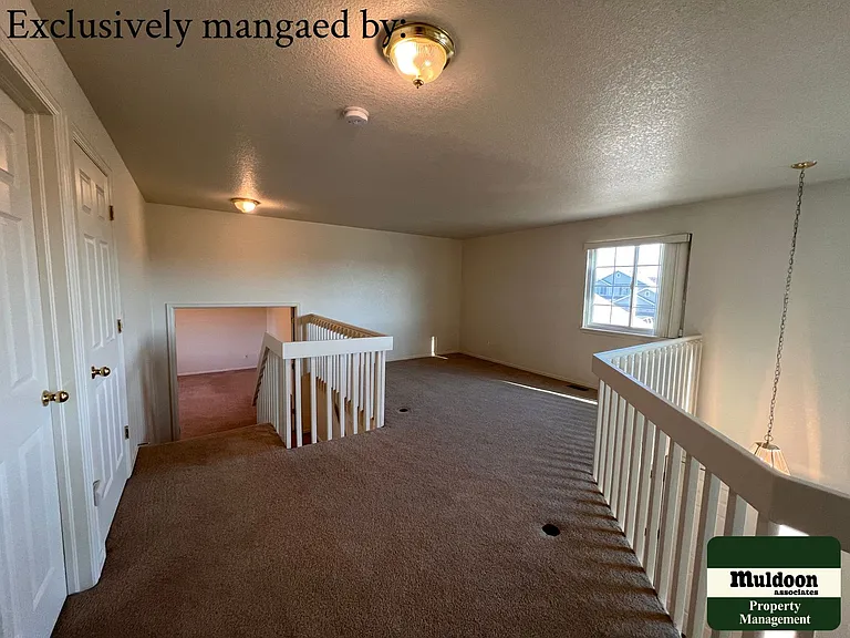 5807 Poudre Way — Photo 5