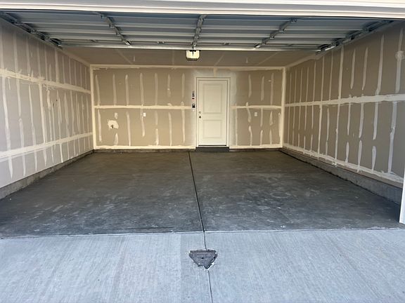 2nd image of 576 N Canvasback Dr