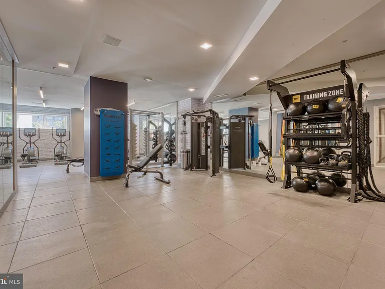 635 Slaters Ln #306 — Photo 30