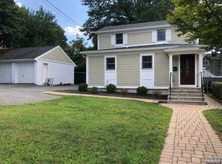 26 N Summit St, Tenafly, NJ 07670