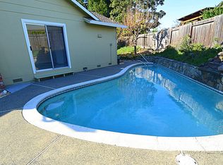 1713 Sarkesian Dr, Petaluma, CA 94954