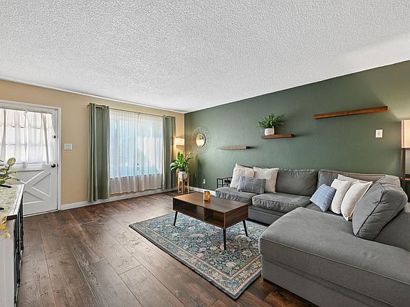 3rd image of 6849 Anchor Cir