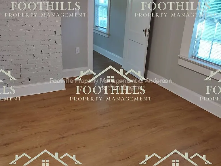 1905 Marett Rd — Photo 15