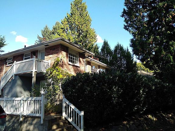 2nd image of 1245 112th Ave NE