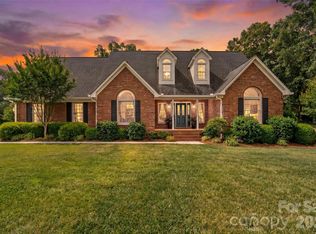 1135 Hunter Trail Ct, Rock Hill, SC 29730