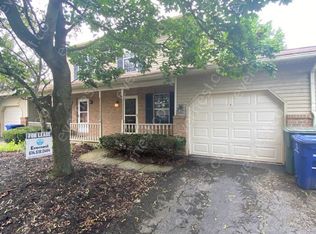 1142 Worthington Woods Blvd, Columbus, OH 43085