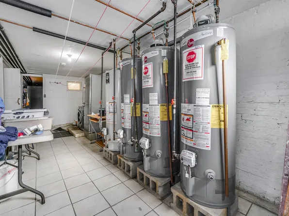 344 7th Street image 7 of 31