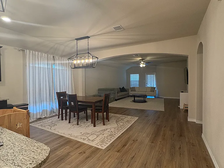 6172 Lavaca Dr — Photo 4