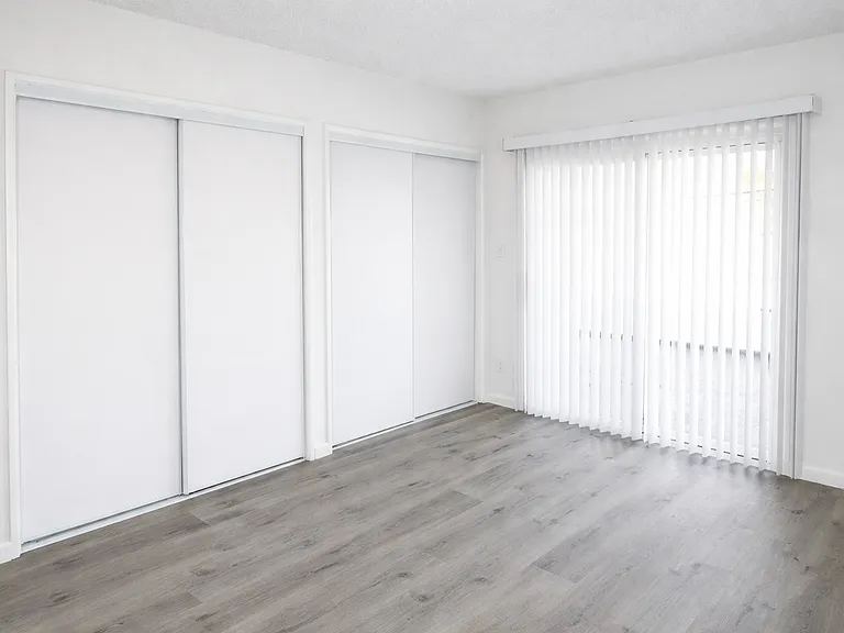 812 Larch St — Photo 15