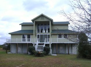 198 Eddings Point Rd, Saint Helena Island, SC 29920