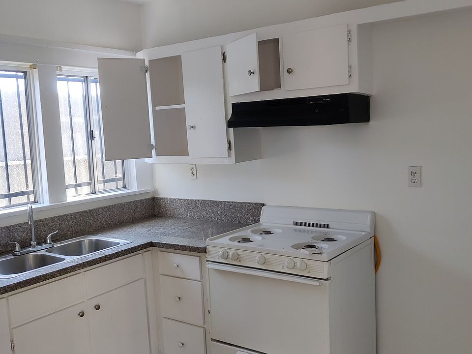 2nd image of 1827 Orange Ave APT 10