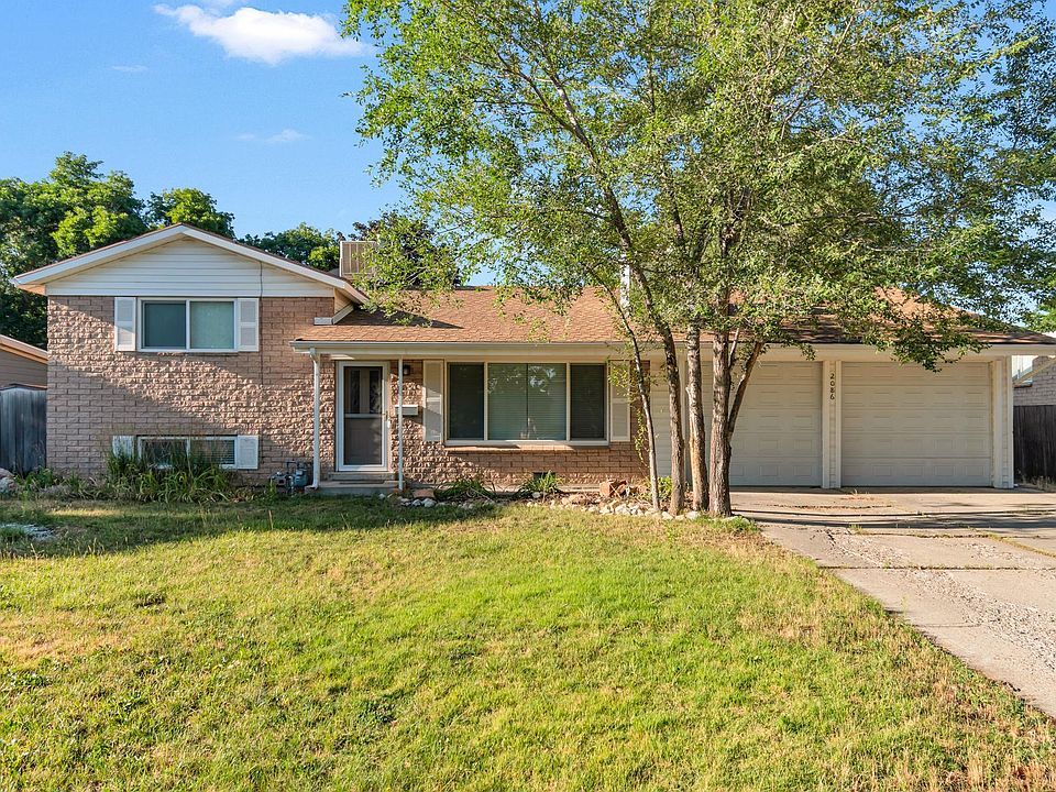 1st image of 2086 E Villaire Ave