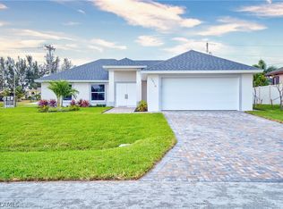 3414 SW 14th Place Cpe, Coral, FL 33914