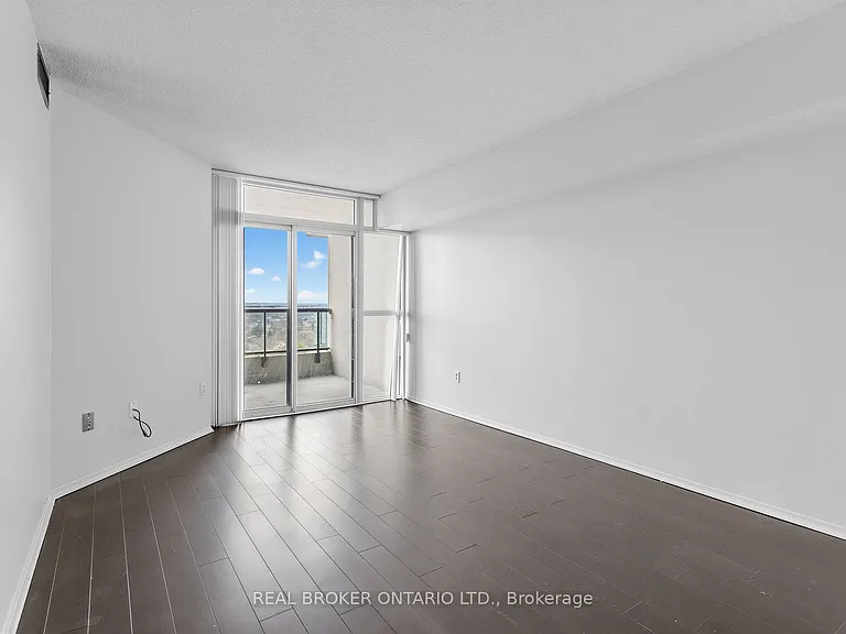 3 Rowntree Rd #2106 — Photo 14