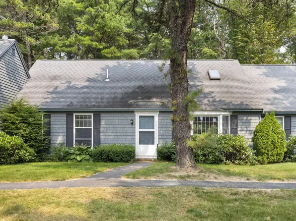28 Ward Circle #28, Brunswick, ME 04011