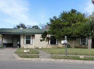 611 Overridge Dr, San Antonio, TX 78221