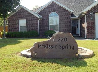 220 McKissic Spring Rd, Centerton, AR 72719
