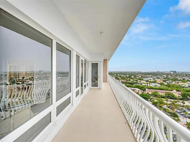 4020 Galt Ocean Dr #1807 — Photo 23
