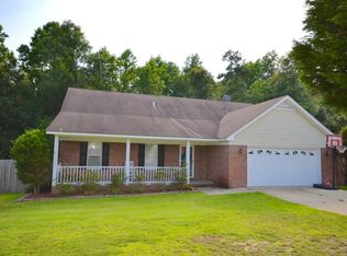 212 Finch Rd, Fayetteville, NC 28306
