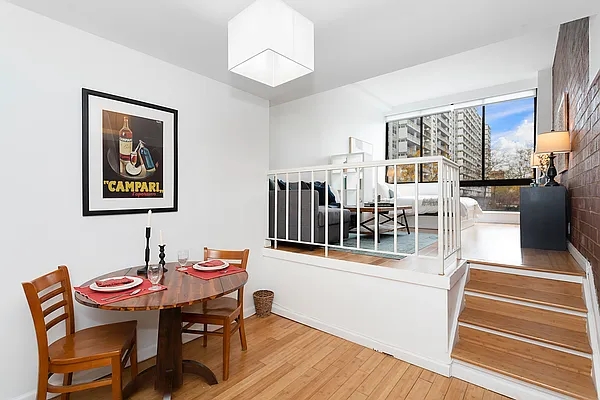 Sold by Compass | media 2