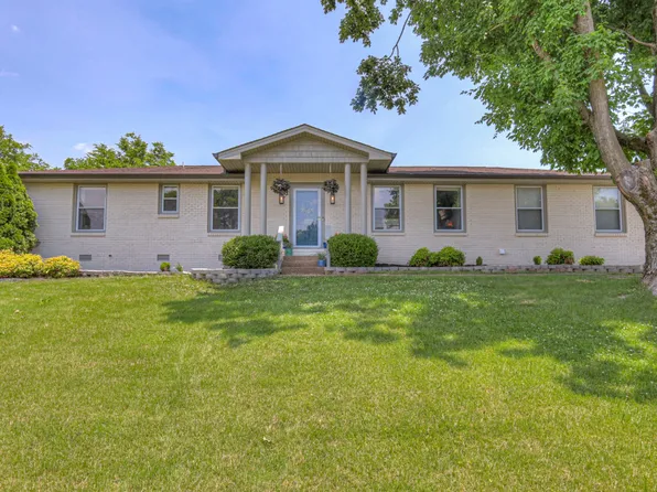 325 Donna Dr, Hendersonville, TN 37075