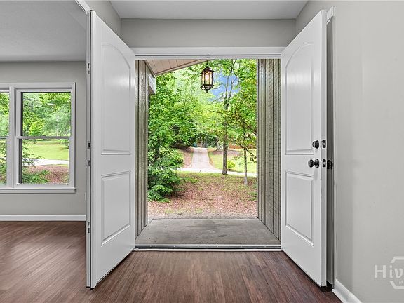 2nd image of 310 Weatherly Woods Dr