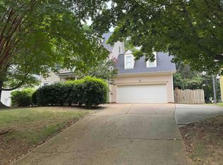 313 Nantucket Dr, Cary, NC 27513