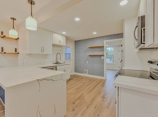 2147 6th Ave W APT 3, Seattle, WA 98119