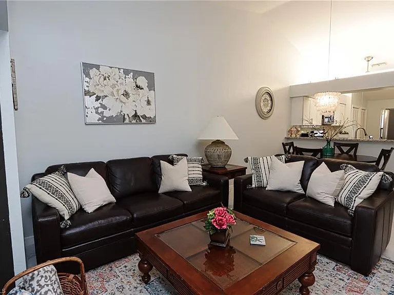 10805 Queen Anne Ln #203 — Photo 6