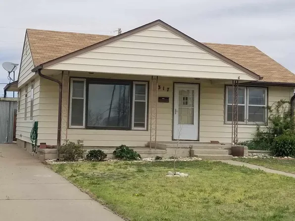 317 E 24th St, Hays, KS 67601