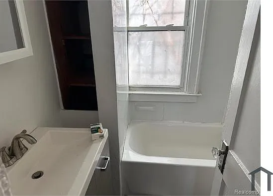 8647 Ellsworth St — Photo 6
