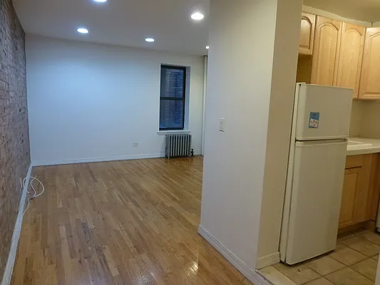 Rented by GPA Realty | media 27