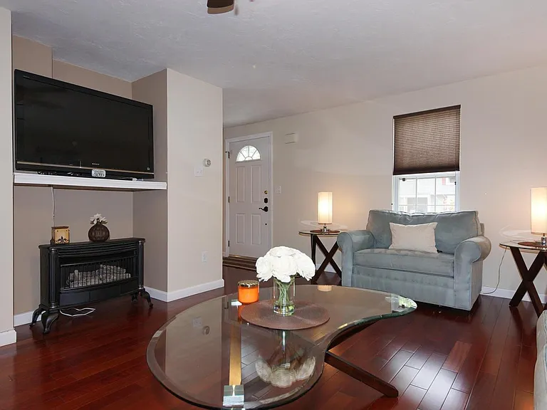 16 Bowstring Way — Photo 9
