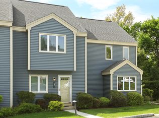 140 Fields Ln, Peekskill, NY 10566