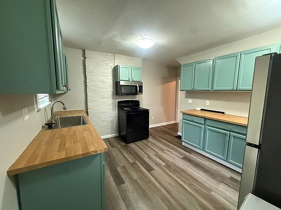 5th image of 85 Schultz Ave