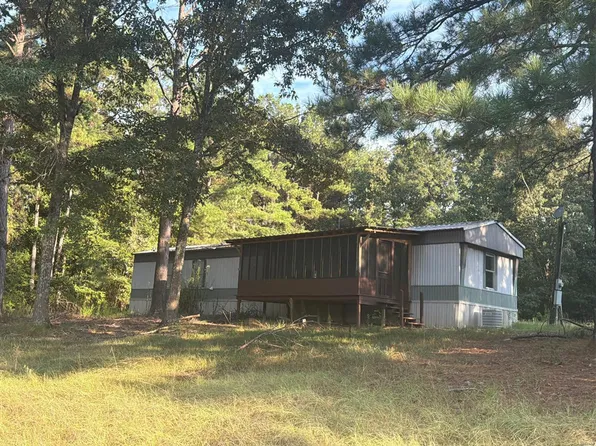 336 Evening Shade Dr, Gore Springs, MS 38929