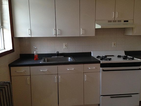 3rd image of 1412 Jackson St #3F
