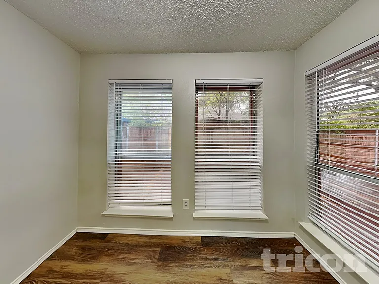 5506 Lordsburg Trl — Photo 12