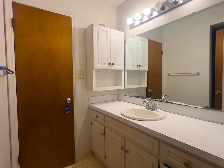 405 72nd Ave N #10 — Photo 13