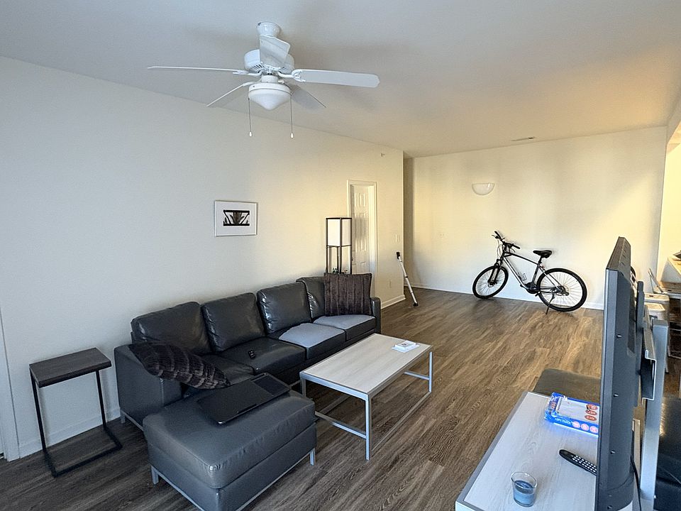 1st image of 349 Campus Cv #1