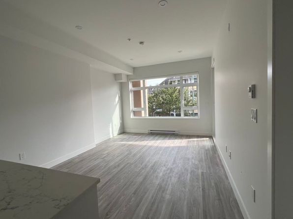 1 bedroom rental in Surrey — photo 2