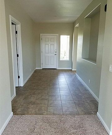 3rd image of 2501 Boulder Dr