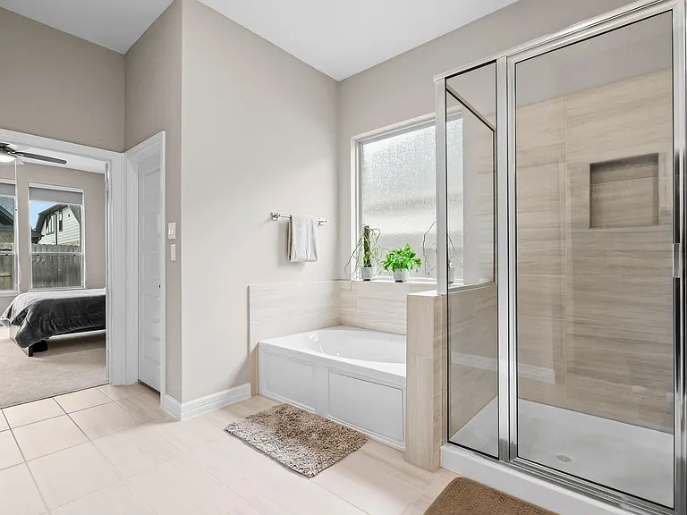 4106 Sherman Oak Ln — Photo 20