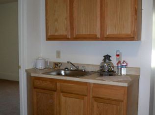 82 Rivers Ave APT 3R, Chicopee, MA 01013