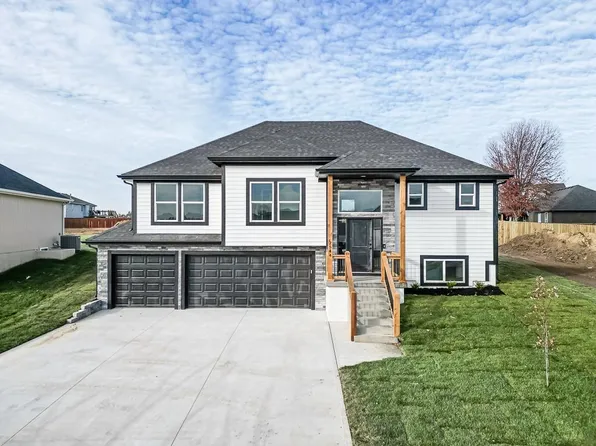 2544 N 111th Ct, Kansas City, KS 66109