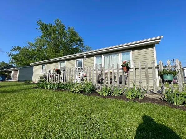 713 Baltimore Rd, Valparaiso, IN 46385