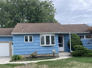 41 Castle Ct, Buffalo, NY 14226