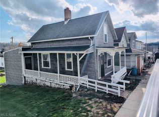 320 Sherman St, Dennison, OH 44621